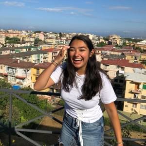 Meet your Posher, Elizabeth